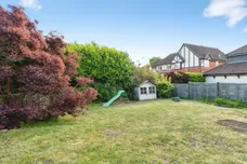 Sandown Drive, Chippenham