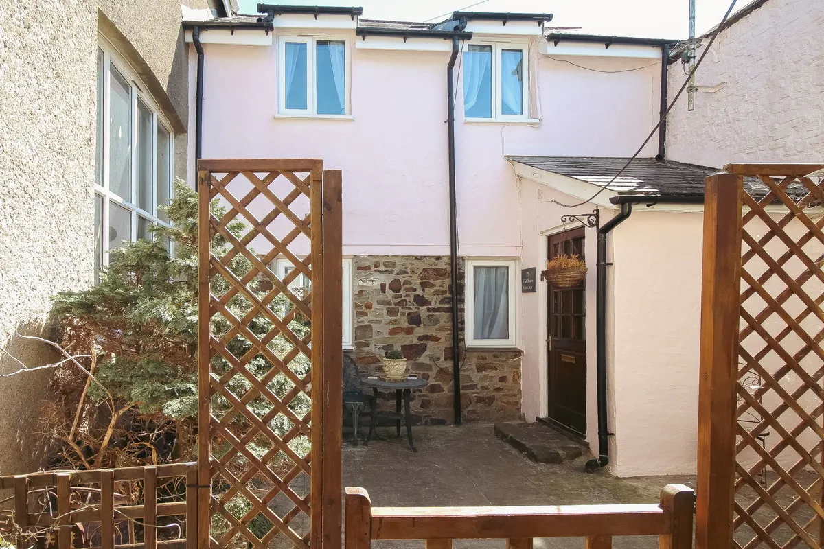 Cross Street, Northam, Bideford, Devon, EX39 1BS