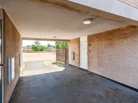 Stockwood Road, Chippenham thumb 2