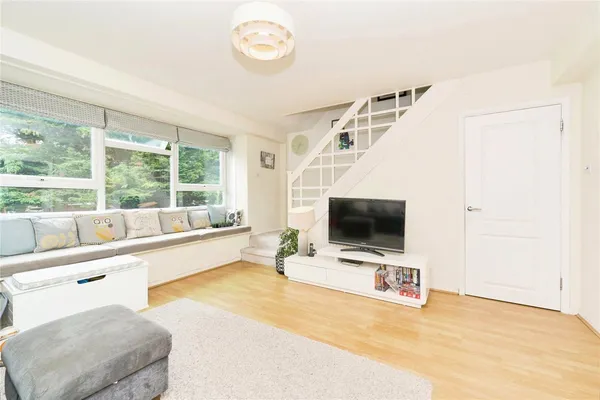 Watermill Close, Richmond, TW10
