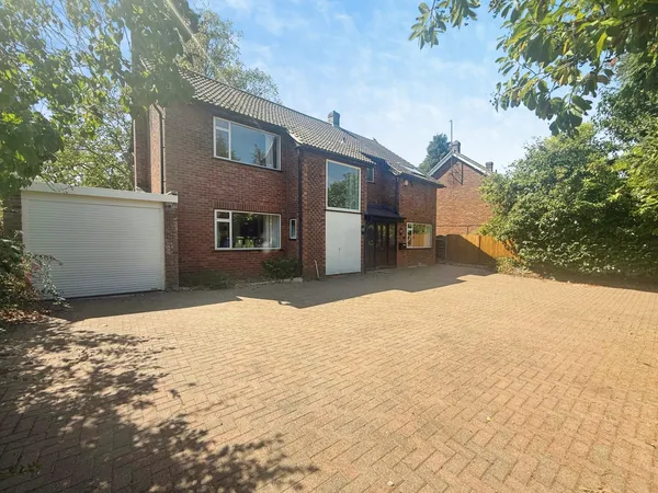London Road, Harston, CB22 7QH