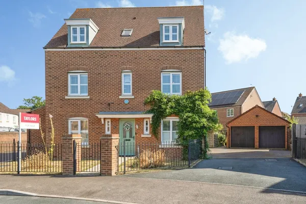 Lyneham Drive, Quedgeley, Gloucester,...