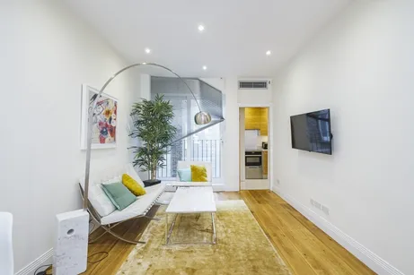 37 Eagle Street London WC1R