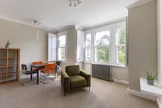 Gubyon Avenue London SE24 photo 4
