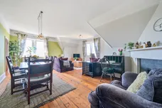 Raglan Road Reigate RH2 photo 2