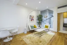 37 Eagle Street London WC1R photo 2