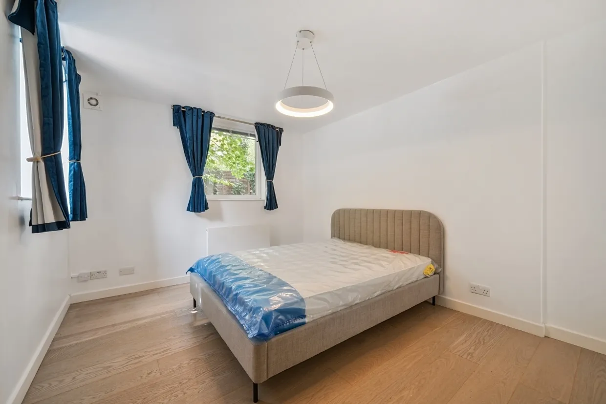 Bridgeport Place, Wapping, E1W photo 5