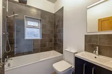 Gubyon Avenue London SE24 photo 9