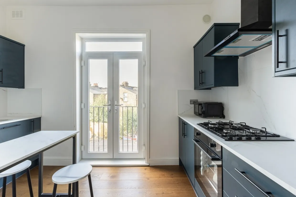 Gubyon Avenue London SE24 photo 18