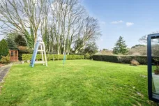 Mill Close Horsham RH13 photo 13
