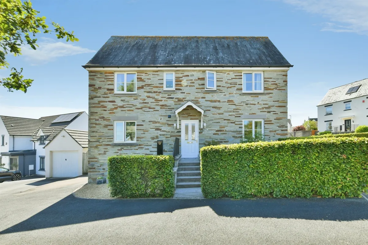 Grassmere Way, Pillmere, Saltash