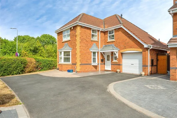 Reedmace, Tamworth, Staffordshire, B77