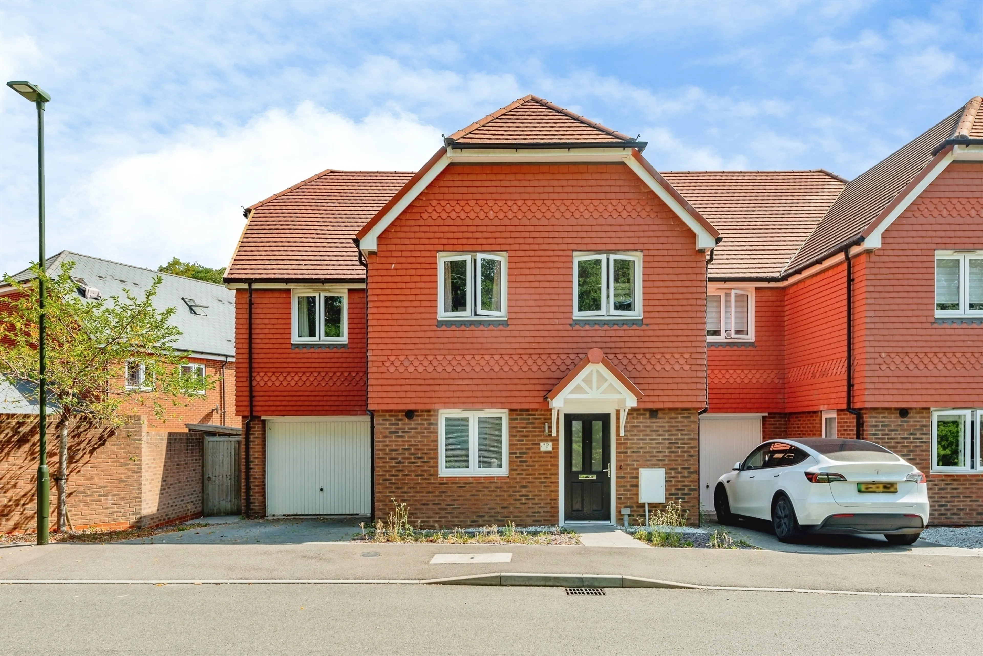 Property at Holly Drive, Copthorne, Crawley