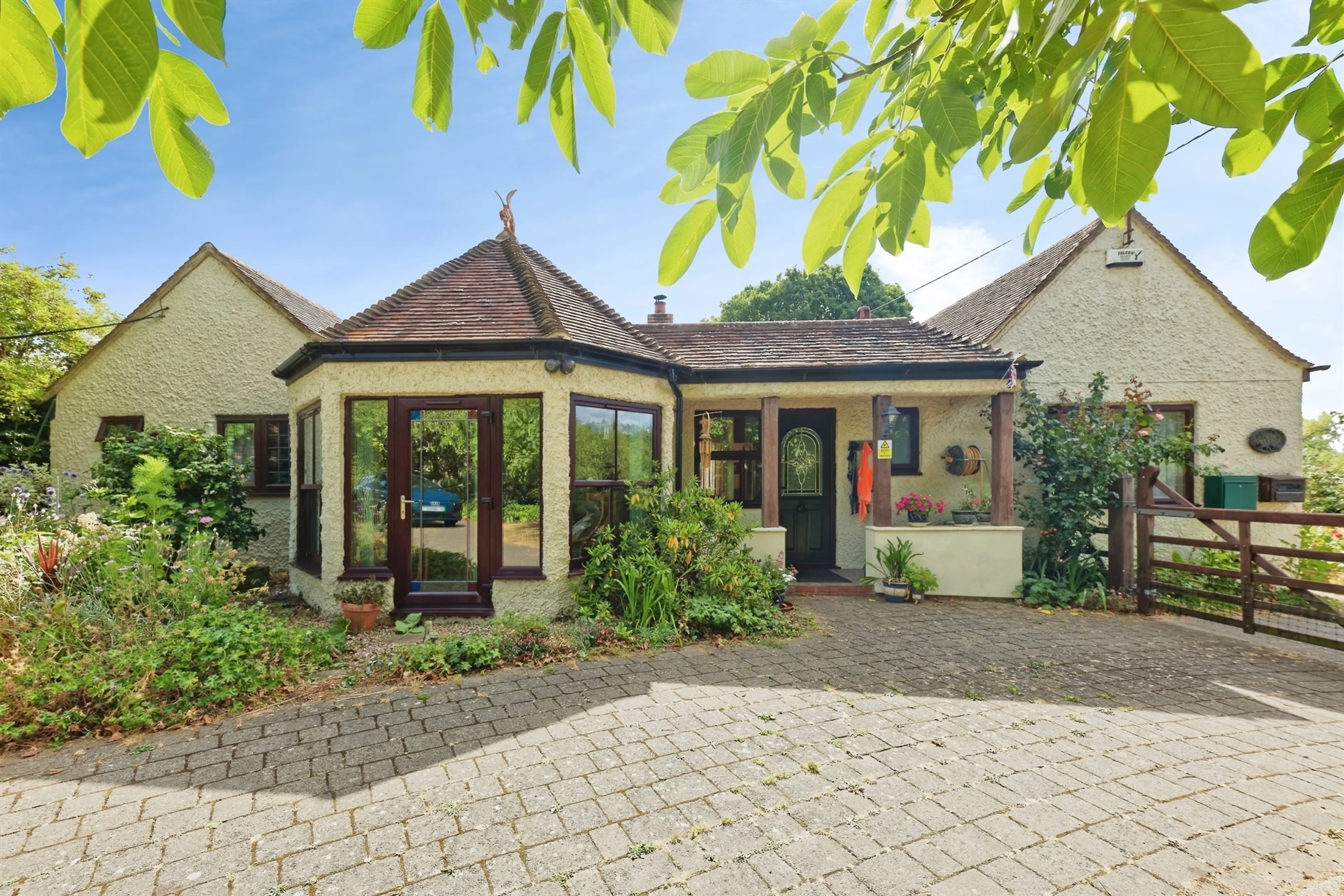 Property photo 0