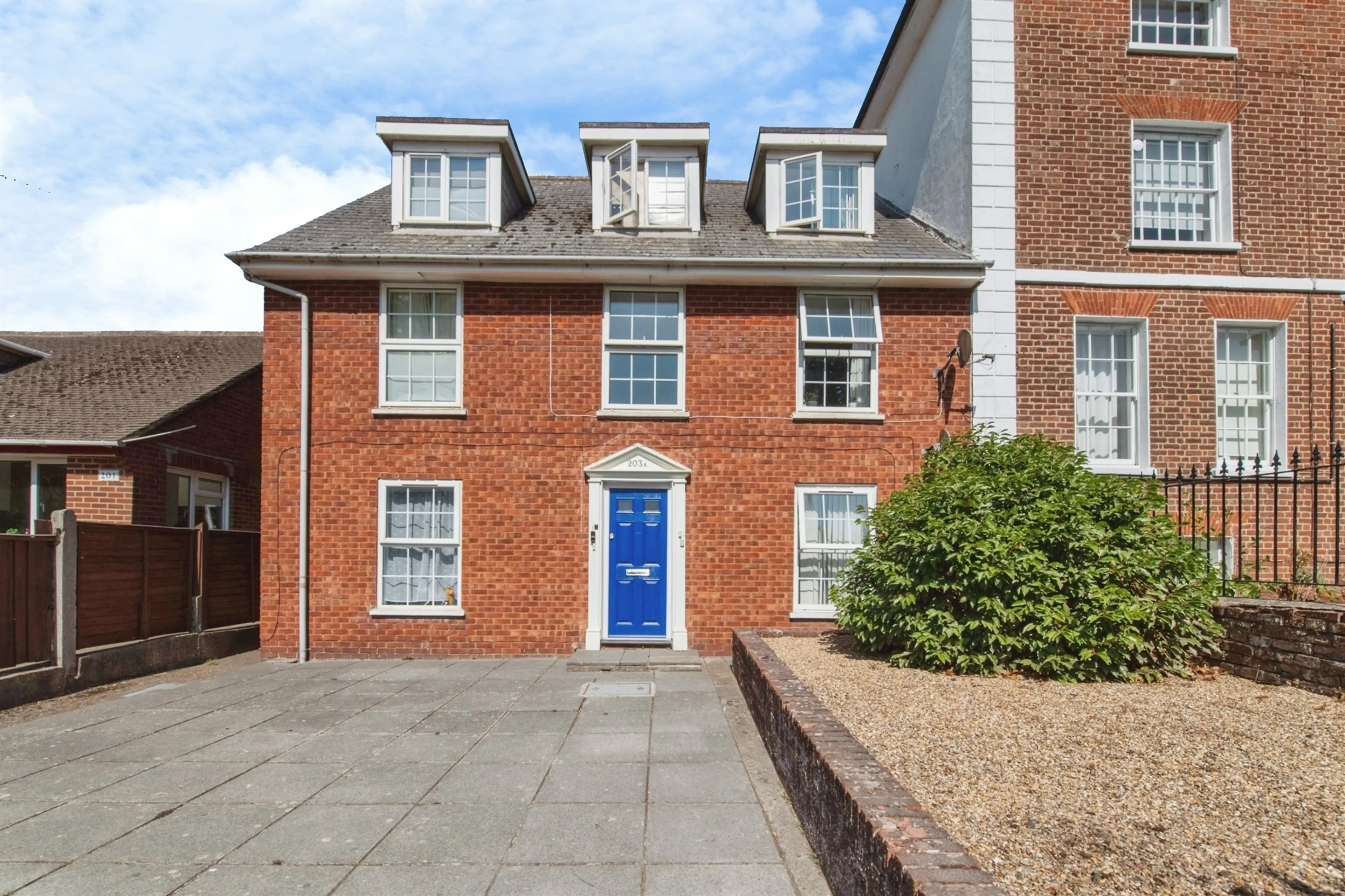 Property photo 0