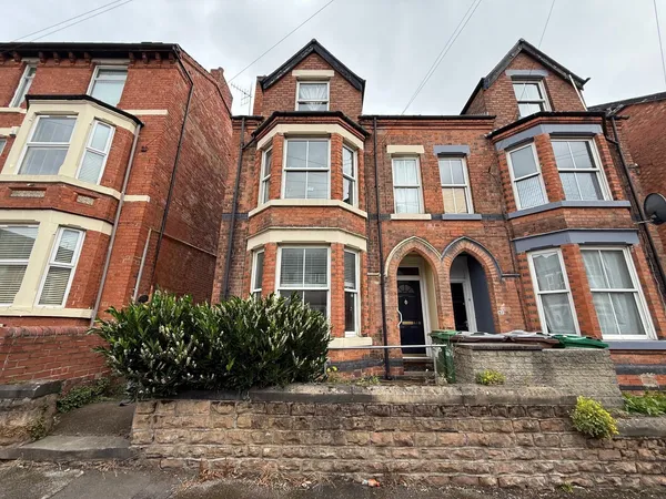 Burford Road, Nottingham, NG7 6AZ