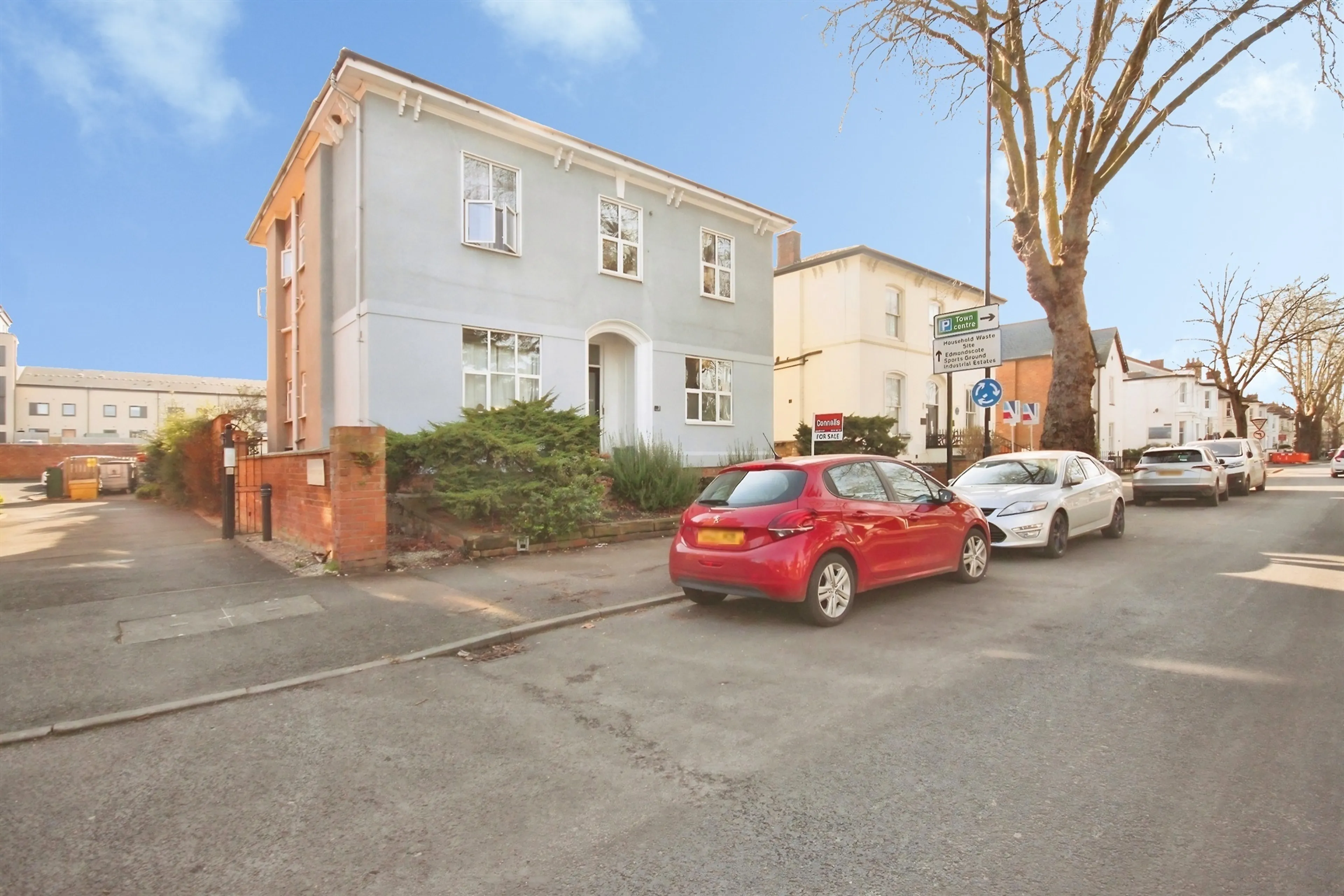 Property photo 0