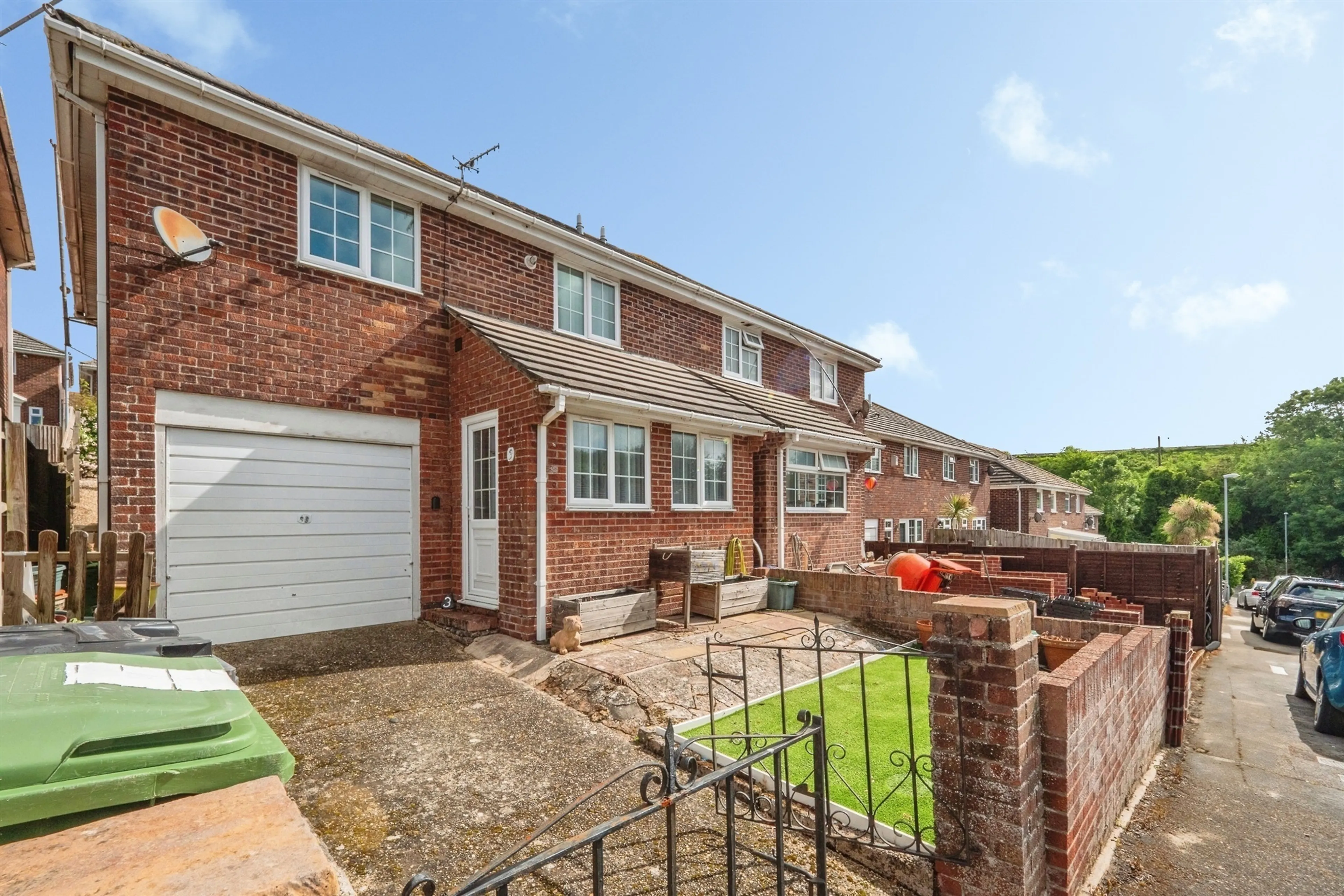 Property photo 0