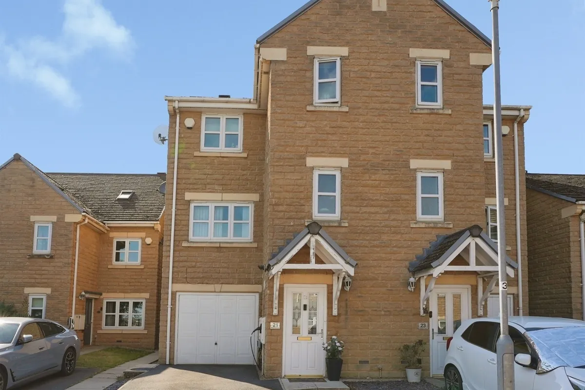 Belgrave Court, Brighouse