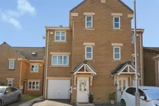 Belgrave Court, Brighouse