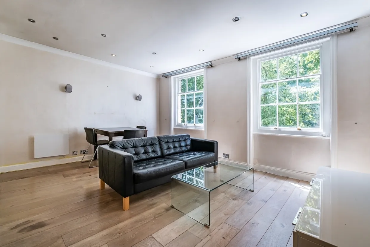 Brompton Square Knightsbridge SW3 photo 1