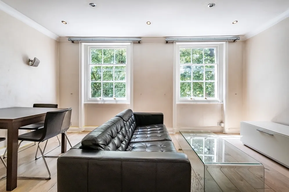 Brompton Square Knightsbridge SW3 photo 4