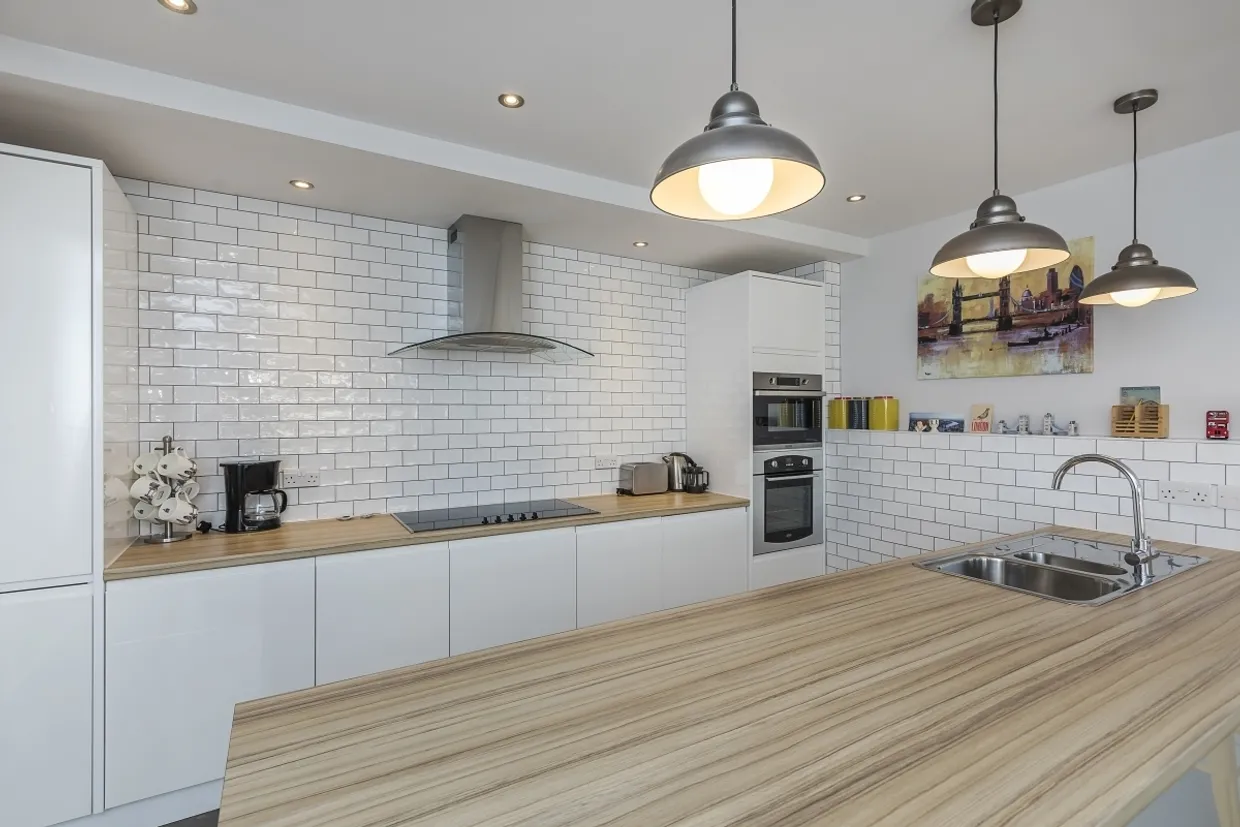 Eagle Wharf Court, Shad Thames, SE1 photo 5