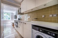 Brompton Square Knightsbridge SW3 photo 7
