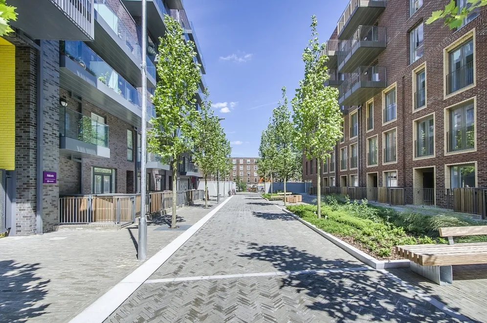 Hidcote Apartments, 5 Danvers Avenue London SW11 photo 2