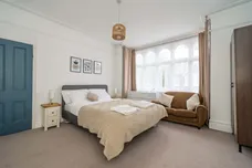 Merton Avenue London W4 photo 11