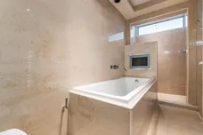 Brompton Square Knightsbridge SW3 photo 13