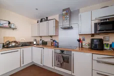 8 Blackwall Way E14 photo 3