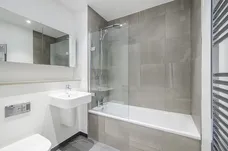Hidcote Apartments, 5 Danvers Avenue London SW11 photo 8