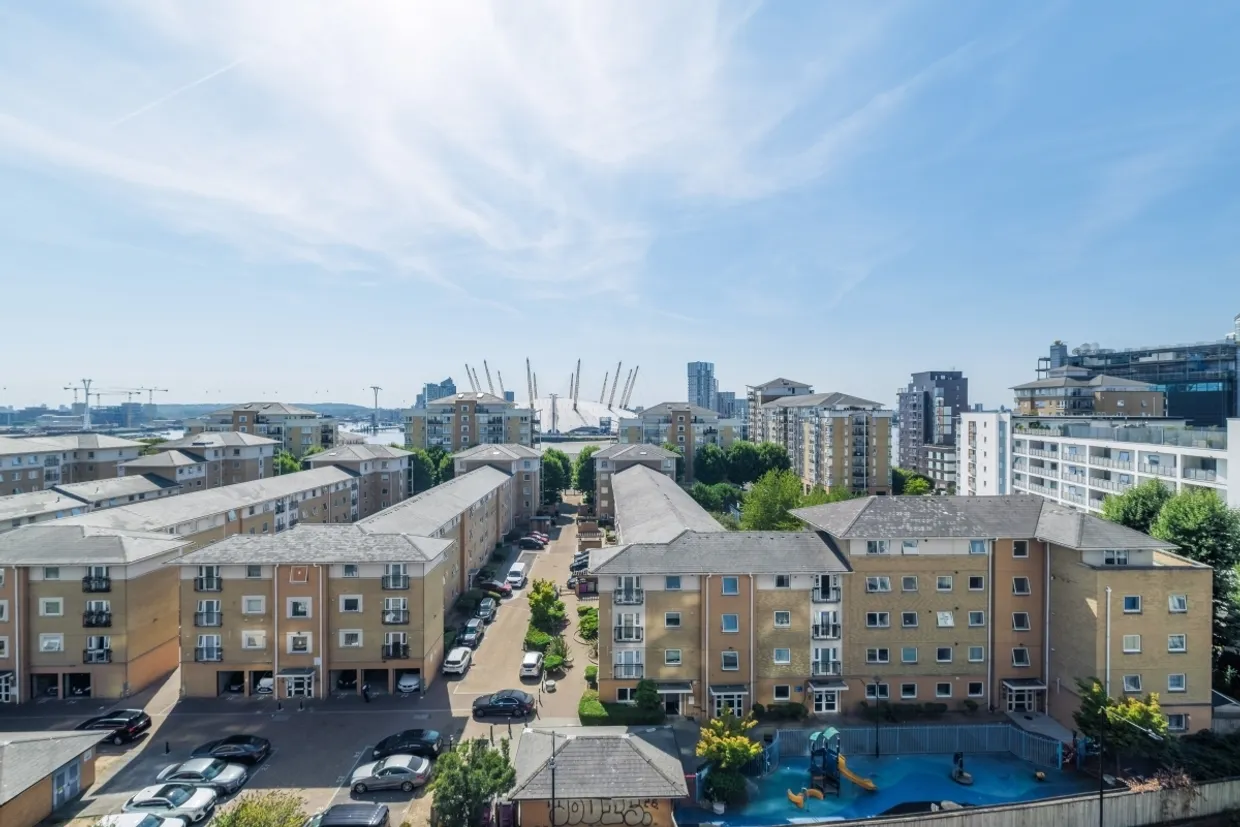 8 Blackwall Way E14 photo 4