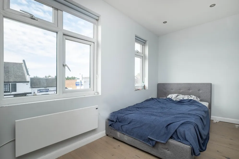 Kneller Road, Whitton,  TW2 photo 4