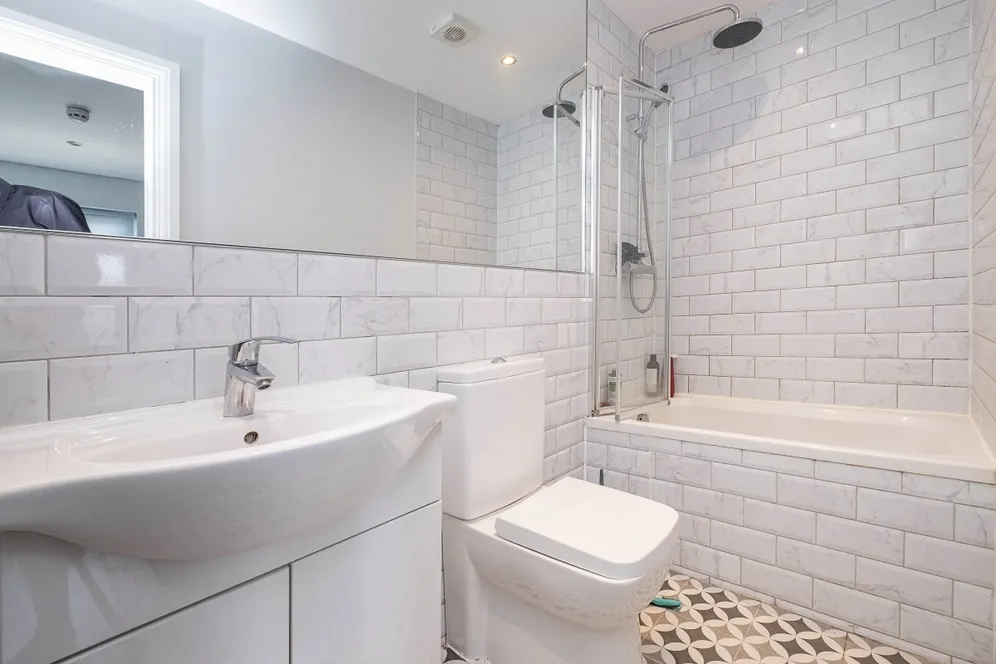 Kneller Road, Whitton,  TW2 photo 6