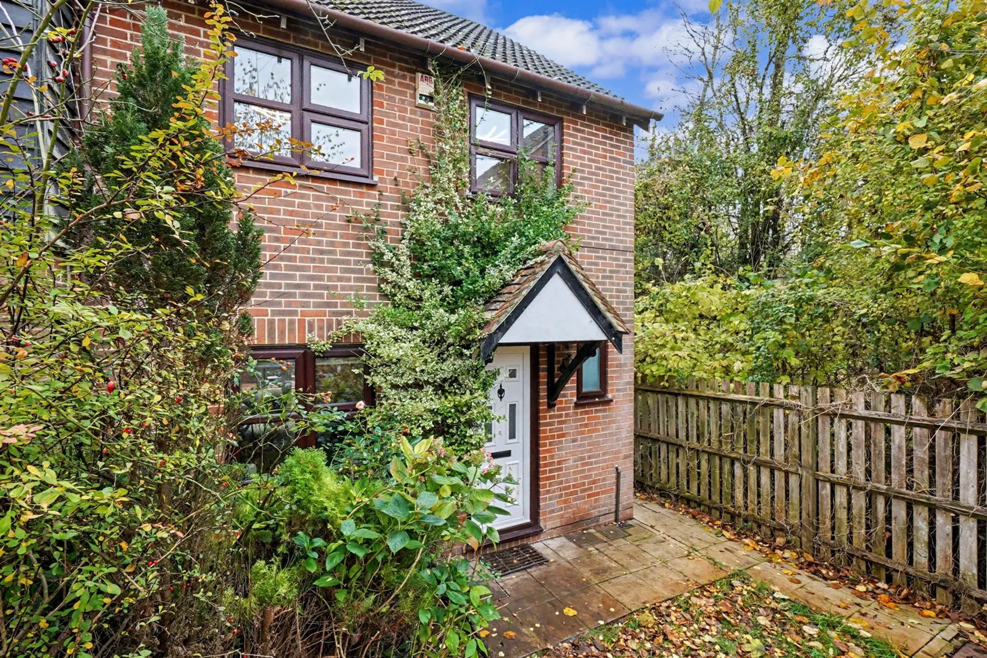 Property photo top 0