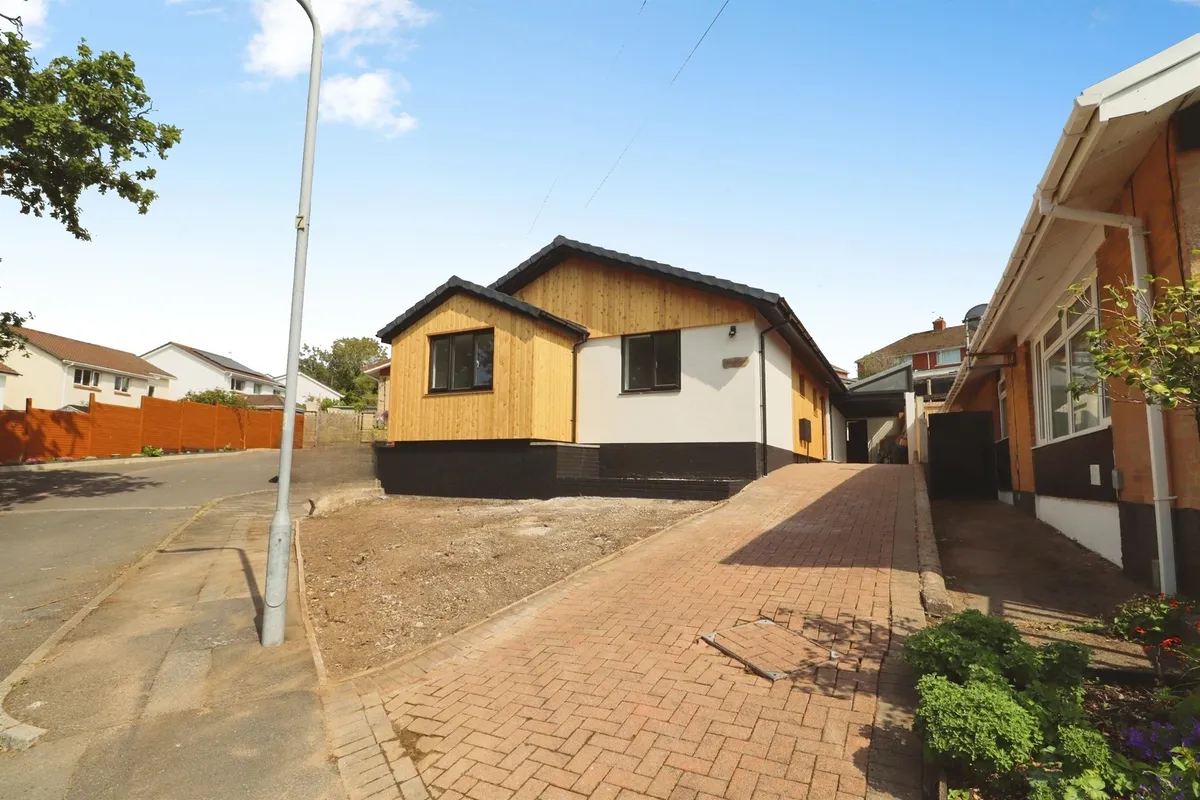 St. Brannocks Close, Barry