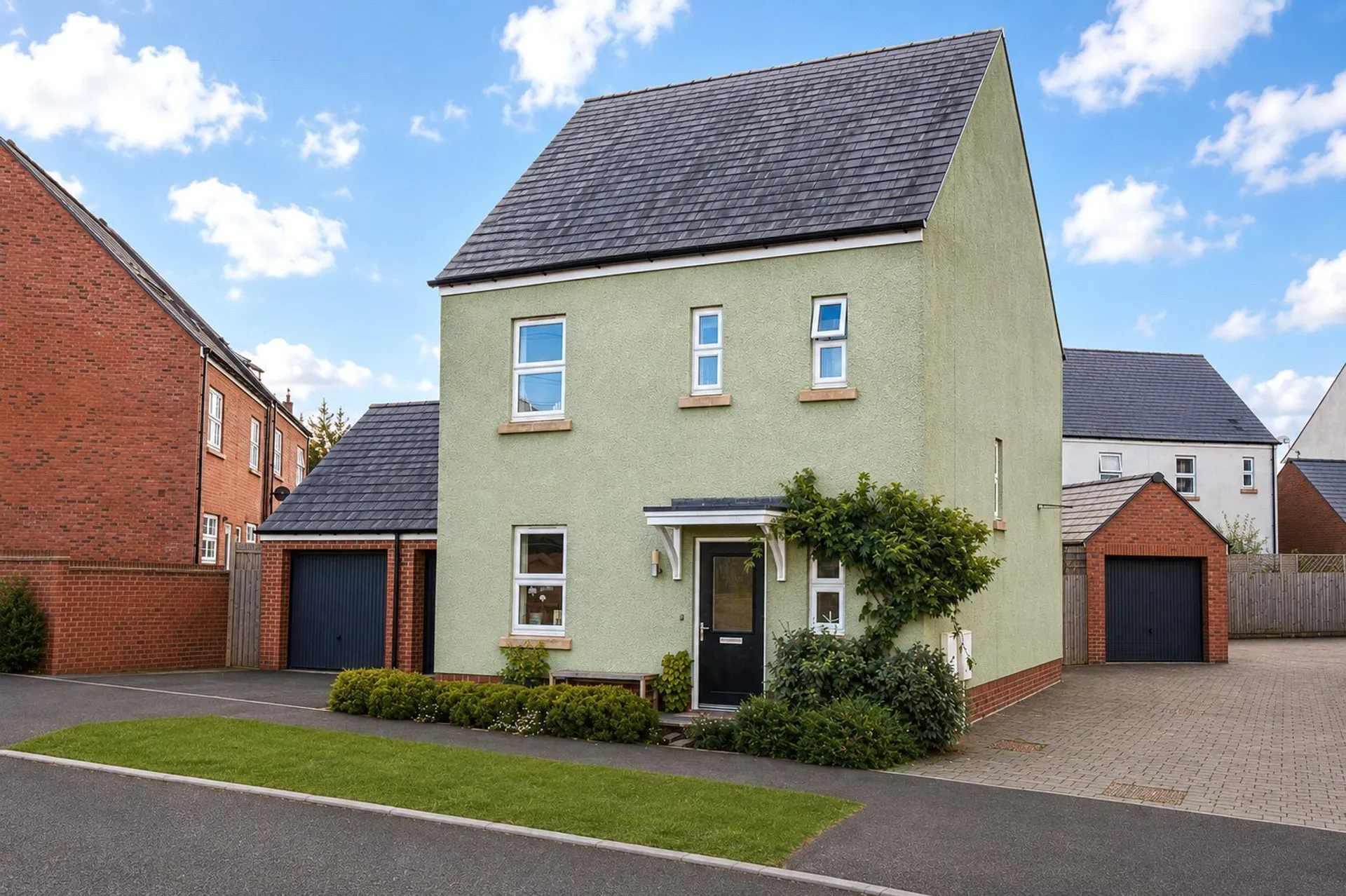 Property photo top 0