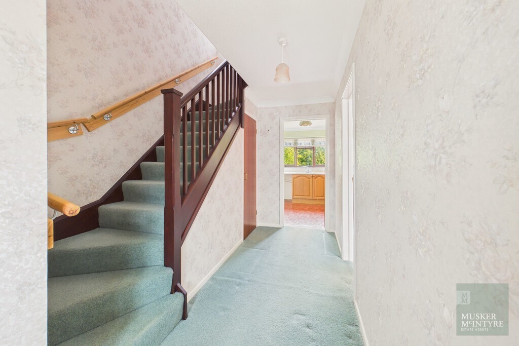 Longfield Close, Loddon, Norwich Image 7