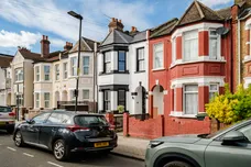 Chesterfield Gardens, London, N4 photo 23