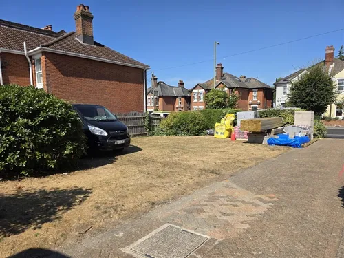 Station Road, Netley Abbey, SOUTHAMPTONphoto