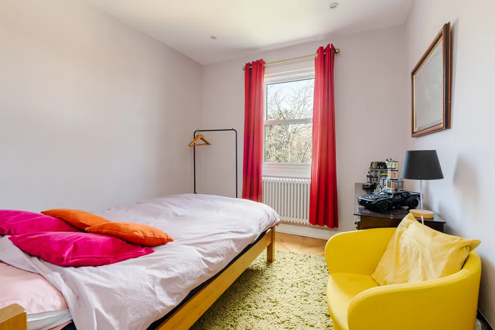 Chesterfield Gardens, London, N4 photo 25