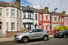 Chesterfield Gardens, London, N4 photo 27