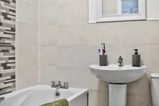 Mahon Court, Moodiesburn, Glasgow