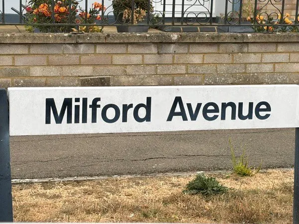 Milford Avenue, Stony Stratford, Milt...