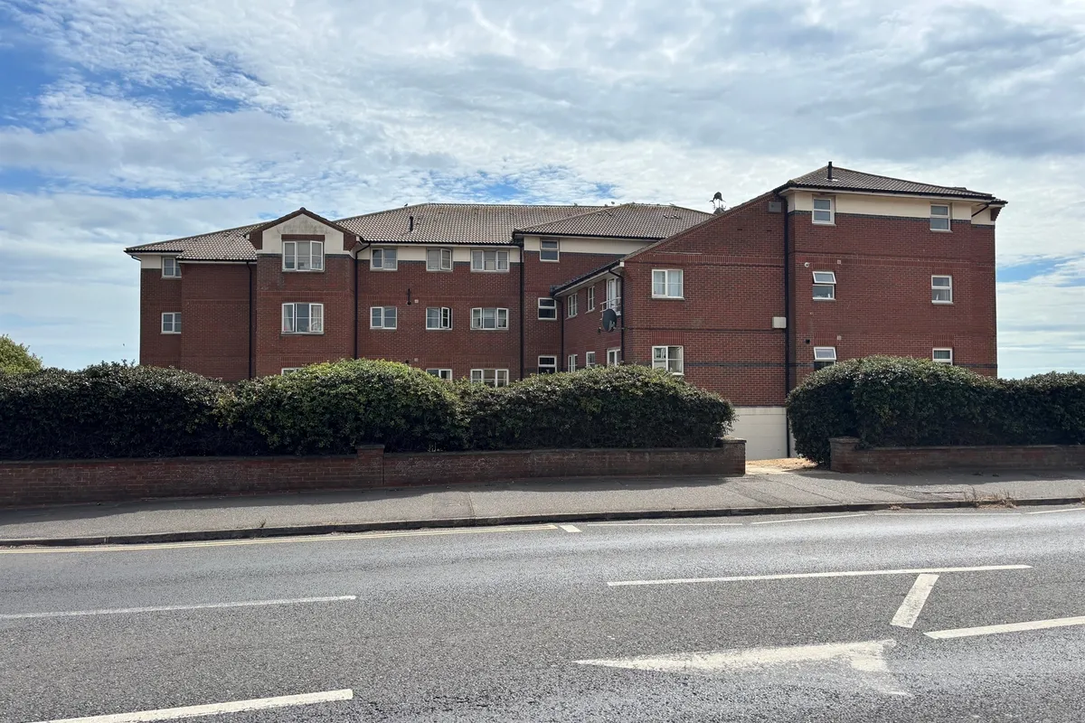 Brighton Road, Lancing