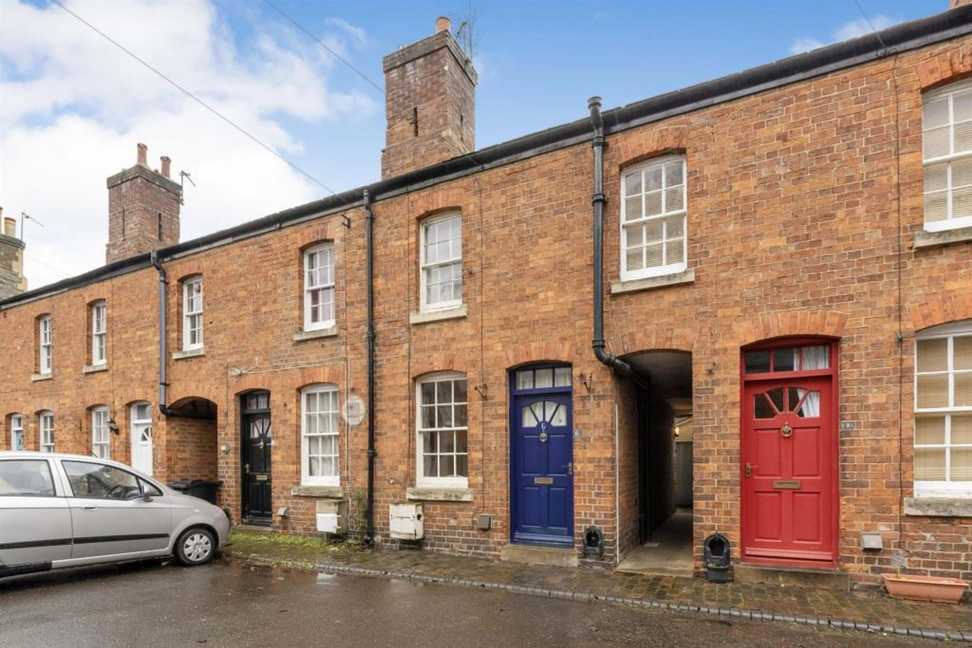 Property photo 0