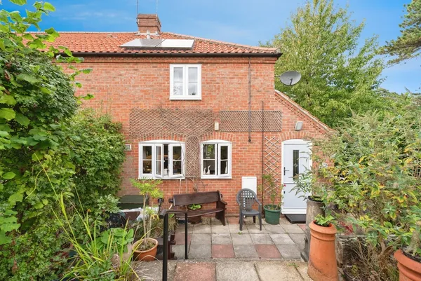 Thomas Hase Cottages, Saxthorpe, Norf...