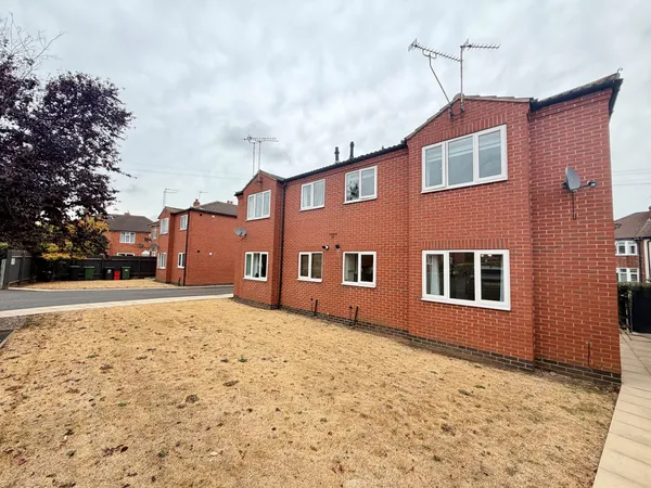 Cliff Avenue, Loughborough, Leics, LE...